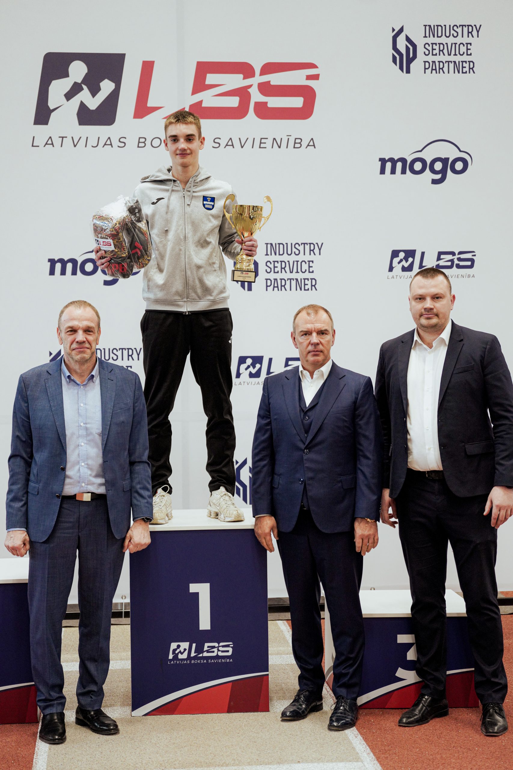 Noslēdzies Latvijas čempionāts boksā 2026, par labākajiem bokseriem atzīti Iļjins un Zamjatins