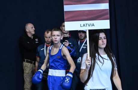 Latvijas bokseris Kirils Volosovs Eiropas U15 čempionātā izcīna sudrabu